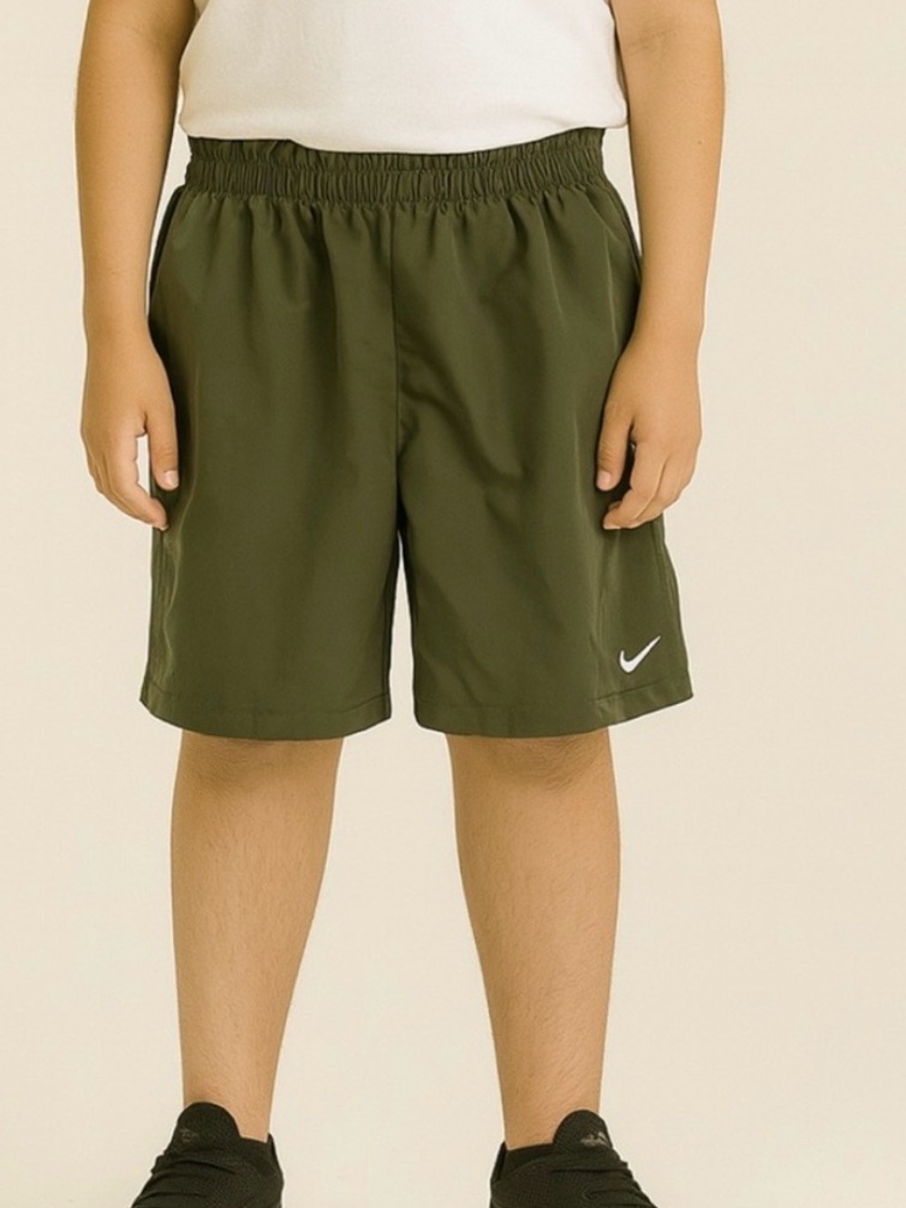 Nike Dri-FIT Youth (XL) Green Athletic Shorts – New Without Tags (L5)✨✨